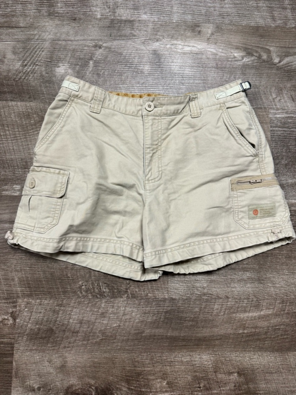 American Eagle Vintage Khaki Shorts Size 6